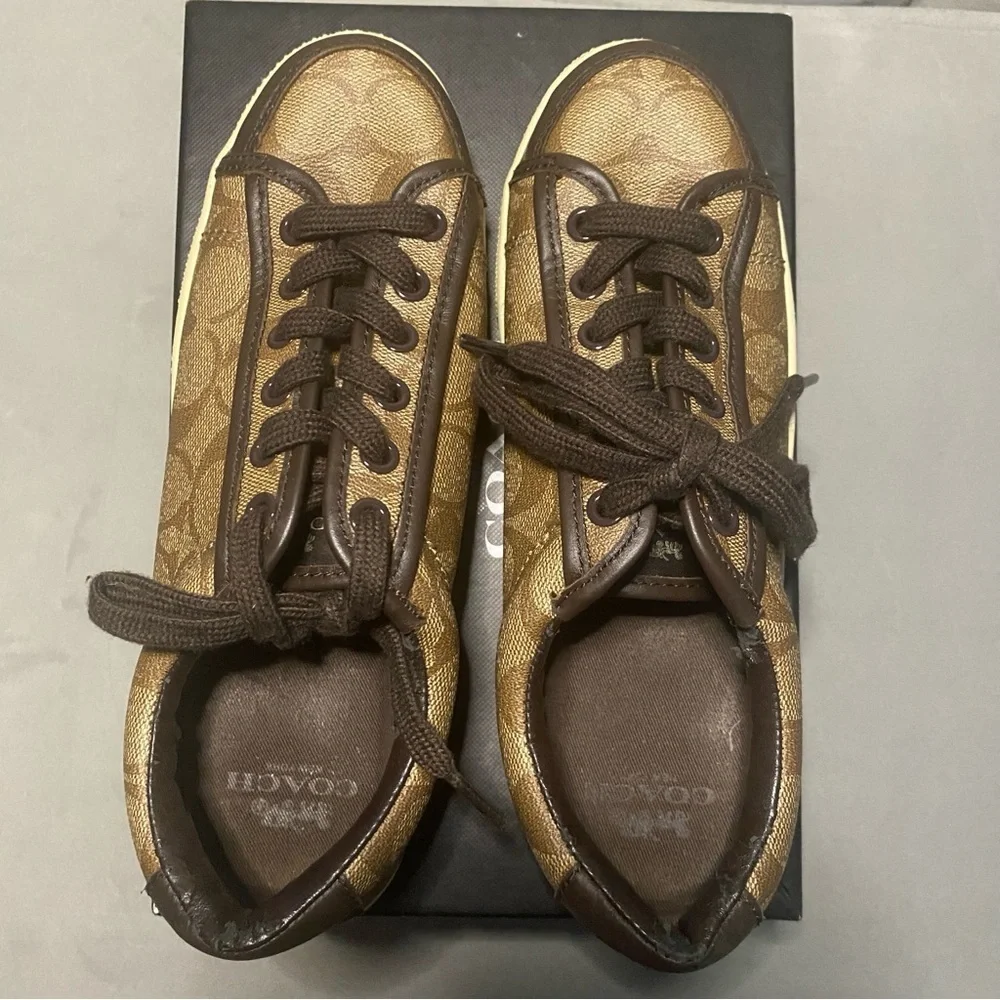 GUC USED COACH PERCY 12CM PVC/NAPPA SNEAKERS IN KHAKI/CHESTNUT - SIZE 7.5